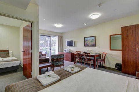 Strath Motel - Holiday Cairns 3