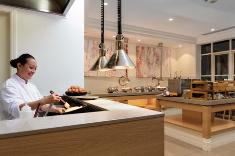 Rydges Newcastle - Holiday Cairns 31