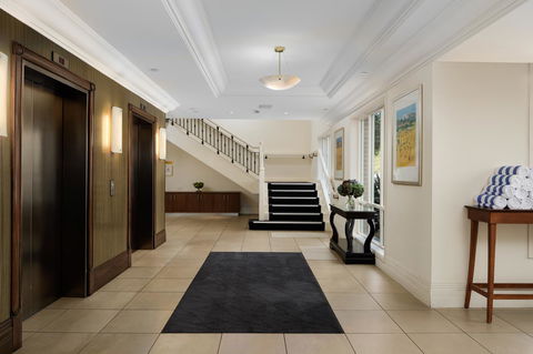 Rydges Newcastle - Holiday Cairns 7