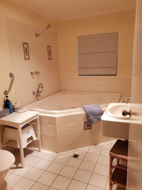 Donnybrook Cottages - Hutt River - Holiday Cairns 6