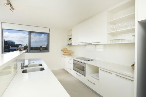 Sevan Apartments Forster - Holiday Cairns 10