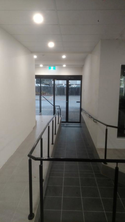 Perth City Backpackers Hostel - Note - Valid Passport Required To Check In - Holiday Cairns 20