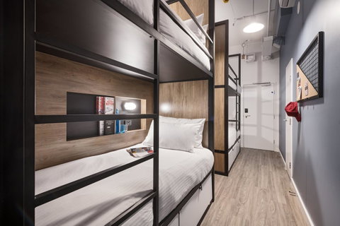 Hostel G Perth - Holiday Cairns 2