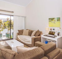 Home Apartment - Perth City Centre - Free WiFi - Holiday Cairns