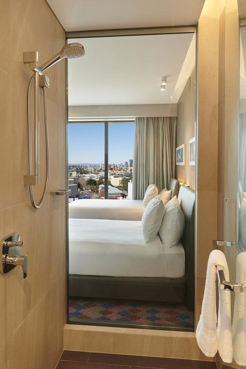 Doubletree By Hilton Perth Northbridge - Holiday Cairns 8
