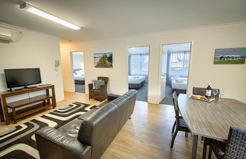 Albany Motel & Apartments - Holiday Cairns 4