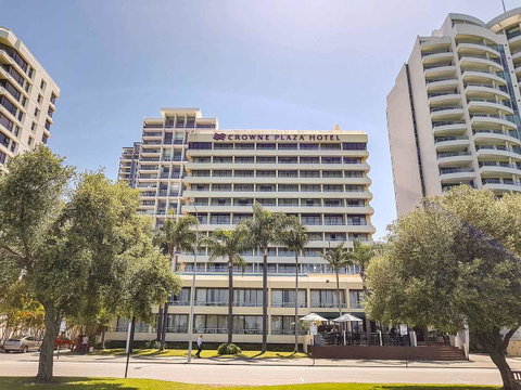 Crowne Plaza Perth, An IHG Hotel - Holiday Cairns 6