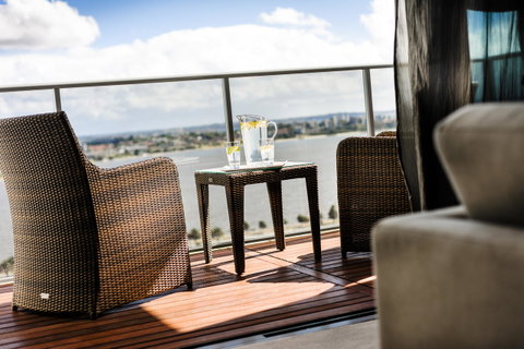 Fraser Suites Perth - Holiday Cairns 7