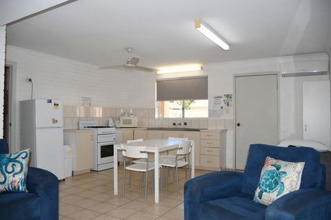 Kalbarri Seafront Villas - Holiday Cairns 23