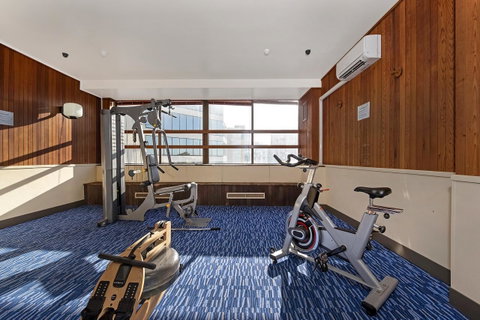 Quality Hotel Ambassador Perth - Holiday Cairns 29