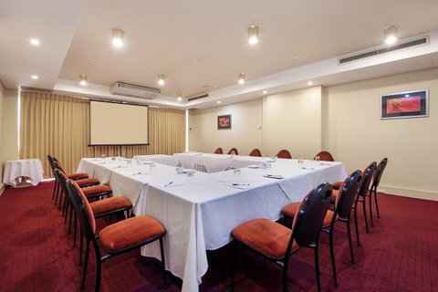 Quality Hotel Ambassador Perth - Holiday Cairns 33