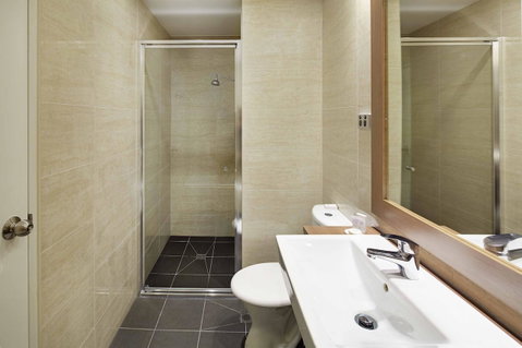 Quality Hotel Ambassador Perth - Holiday Cairns 6