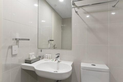 Metro Hotel Perth - Holiday Cairns 30