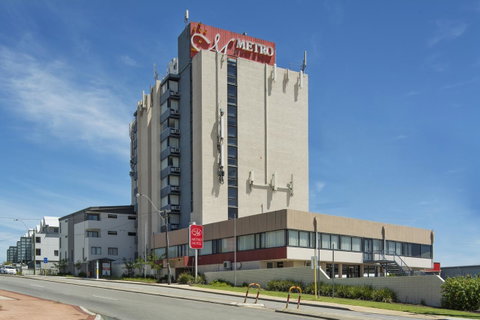 Metro Hotel Perth - Holiday Cairns 5