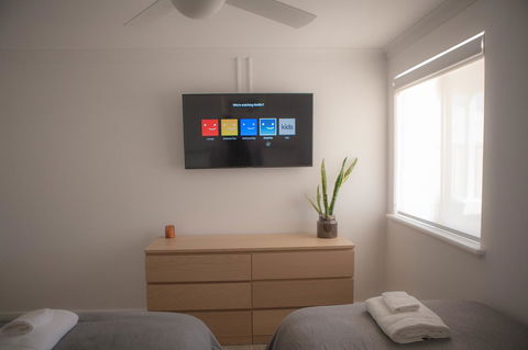 FortyTwo - Oceanside Retreat Busselton - Holiday Cairns 15