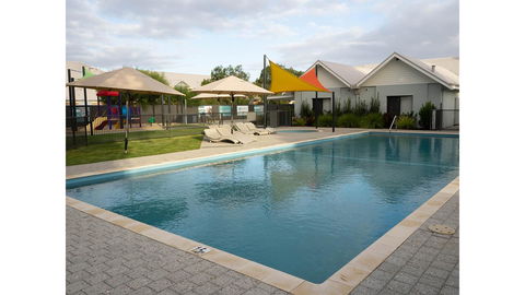 FortyTwo - Oceanside Retreat Busselton - Holiday Cairns 17