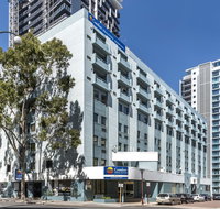 Comfort Inn  Suites Goodearth Perth - Holiday Cairns
