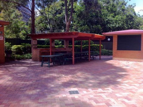 Darling Harbor Apartment - Holiday Cairns 11