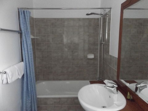 Ben Chifley Motor Inn - Holiday Cairns 12