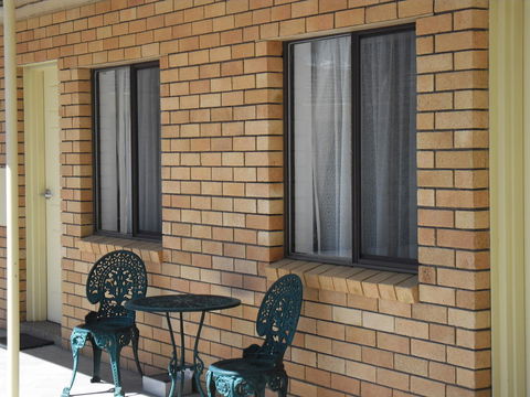 Ben Chifley Motor Inn - Holiday Cairns 43