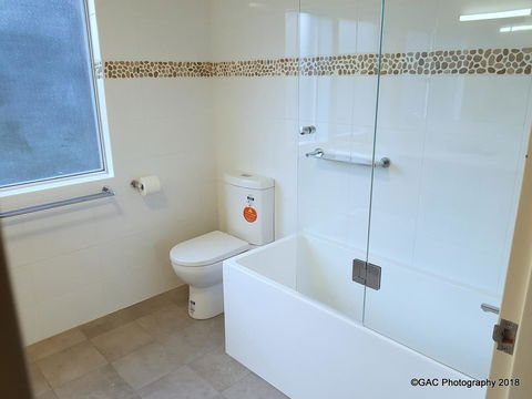 Mollymook Cove Apartments - Holiday Cairns 27