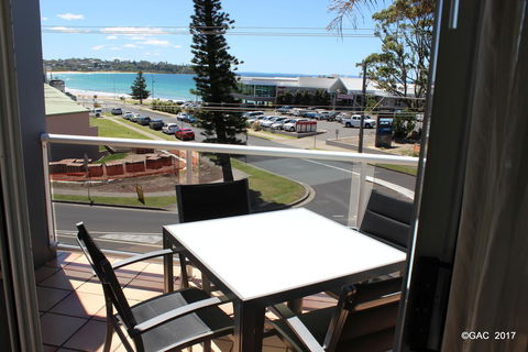 Mollymook Cove Apartments - Holiday Cairns 7