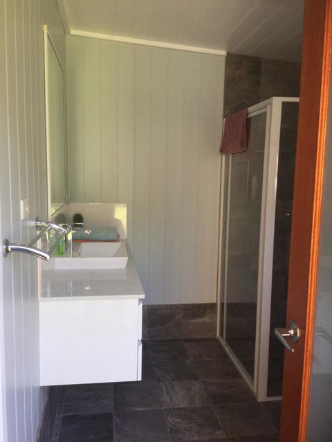 Jetz Bungalow - Holiday Cairns 3