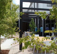 Crossroads Hotel - Holiday Cairns