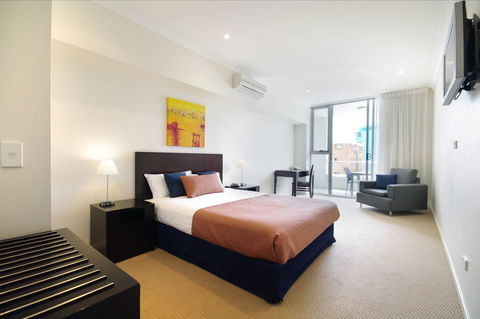 Macquarie Waters Boutique Apartment Hotel - Holiday Cairns 27