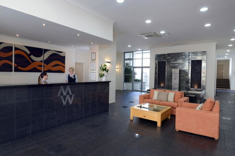 Macquarie Waters Boutique Apartment Hotel - Holiday Cairns 13