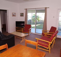 Fleur Cottage 7 Willow Street - Holiday Cairns