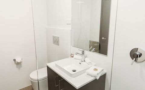 Coniston Hotel Wollongong - Holiday Cairns 7