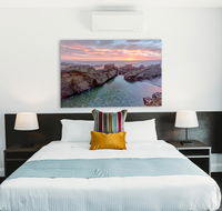 Coniston Hotel Wollongong - Holiday Cairns