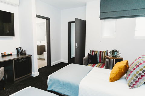 Coniston Hotel Wollongong - Holiday Cairns 5