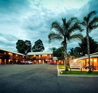 Bega Downs Motor Inn - Holiday Cairns