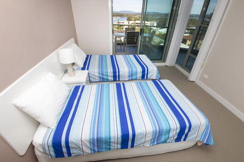 Sails Apartments - Holiday Cairns 10