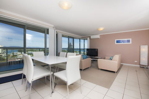Sails Apartments - Holiday Cairns 4