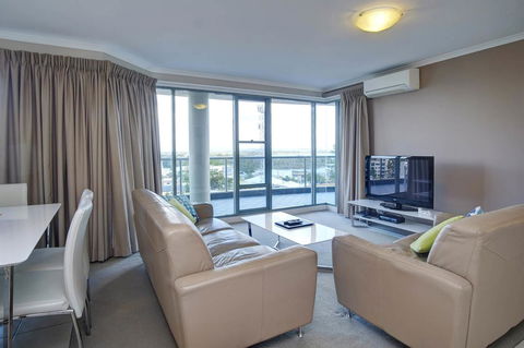 Sails Apartments - Holiday Cairns 0
