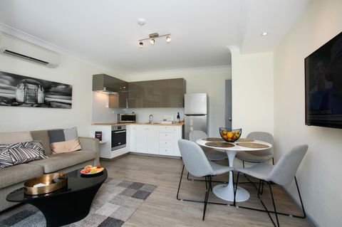 BEST WESTERN PLUS Apollo Hotel Newcastle - Holiday Cairns 21