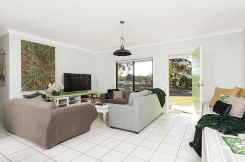The Woods Farm Jervis Bay - Holiday Cairns 44