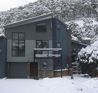 Snowstream 4 - Holiday Cairns