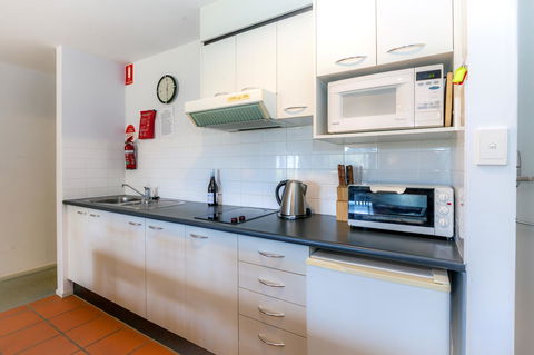 Condo 105 @ Horizons Golf Resort - Salamander Bay NSW - Holiday Cairns 13