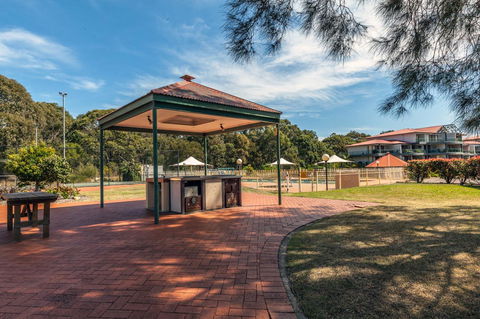 Condo 105 @ Horizons Golf Resort - Salamander Bay NSW - Holiday Cairns 24