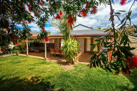 Sunbaker Pet Friendly Awards Finalist 4 Mins Walk To Culburra Beach - Holiday Cairns 30