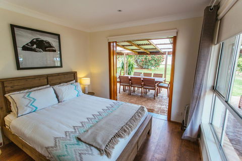 Sunbaker Pet Friendly Awards Finalist 4 Mins Walk To Culburra Beach - Holiday Cairns 2