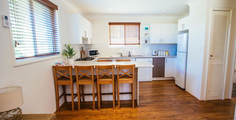 Sunbaker Pet Friendly Awards Finalist 4 Mins Walk To Culburra Beach - Holiday Cairns 13