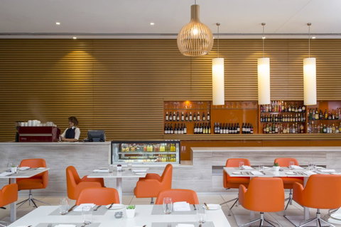Novotel Newcastle Beach - Holiday Cairns 15