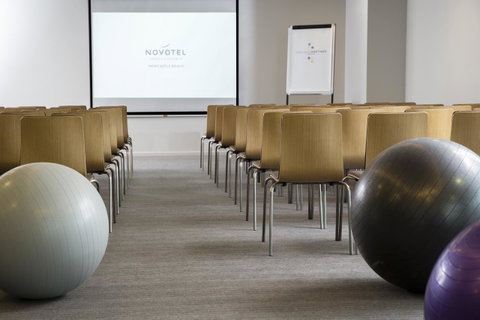 Novotel Newcastle Beach - Holiday Cairns 20