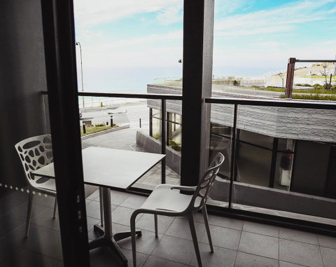 Novotel Newcastle Beach - Holiday Cairns 4