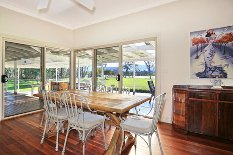Terara Riverside Retreat - Holiday Cairns 2